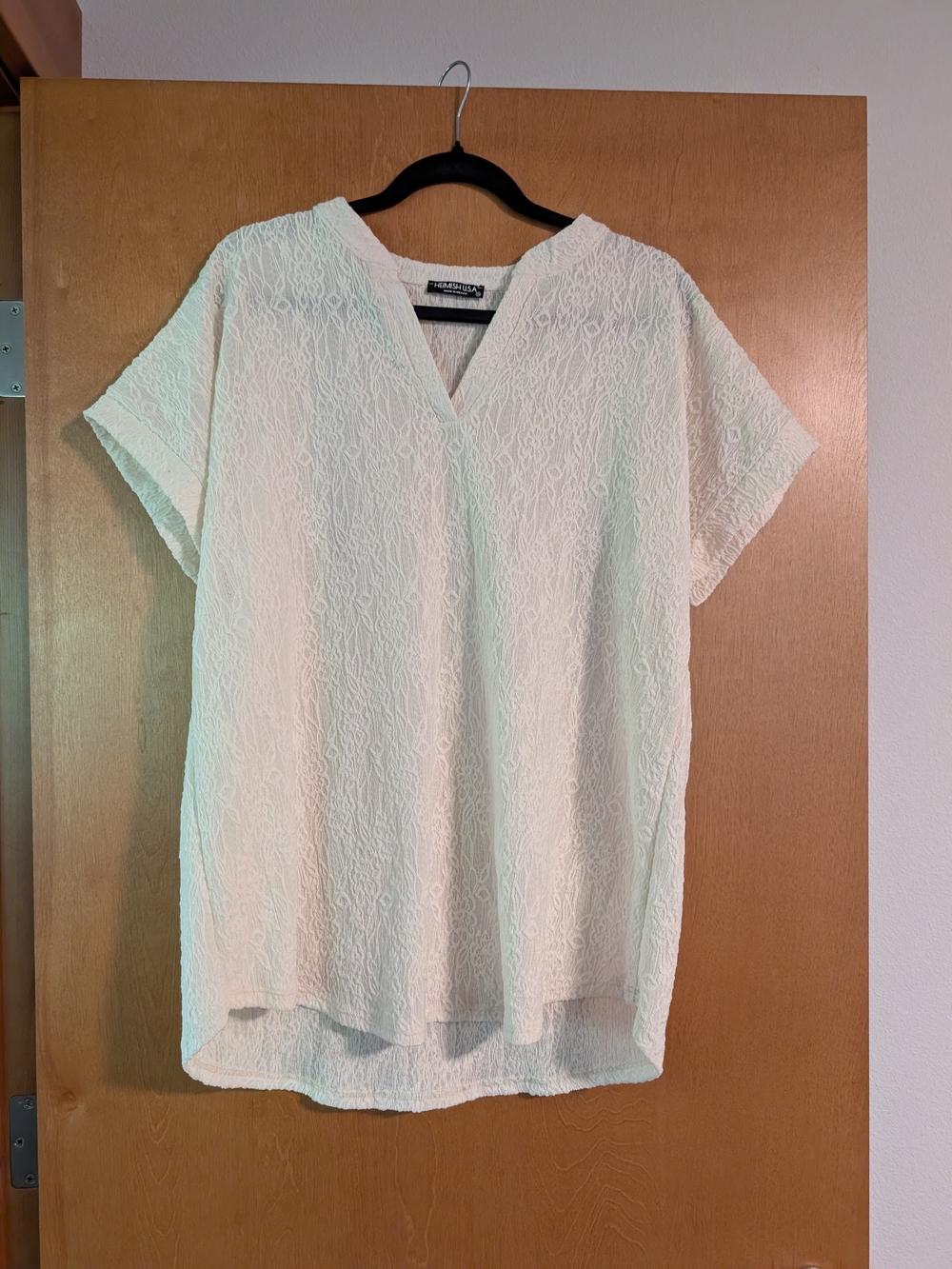 Heimish Ivory Textured V-Neck Short Sleeve Top XL